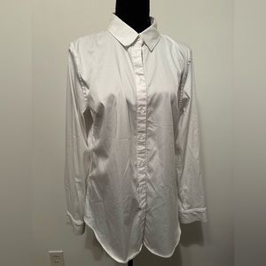 Women’s white button up dress shirt